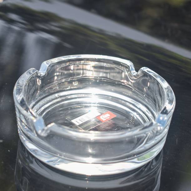OFM Crystal Sculpt Round Glass Ashtray: A Fusion of Elegance and Functionality Clear Glass Ashtray