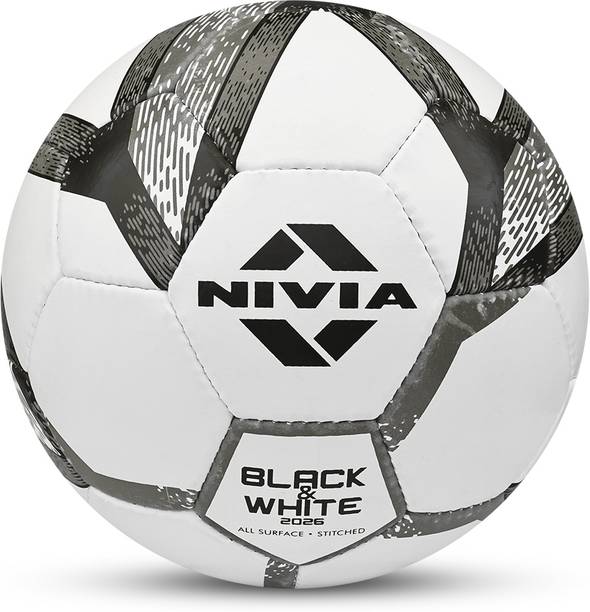 NIVIA Black & White, 32 Panel, Ideal For Natural & Artificial Turf Surfaces, Training Football - Size: 5
