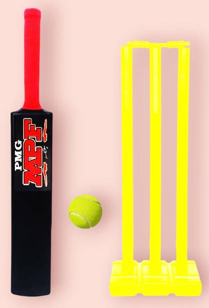पमग Heavy Plastic Bat with PVC Stumps Set & 1 Bal| Bat Ball Wicket Kit for 8-11 Year PVC/ प्लास्टिक क्रिकेट  बैट फॉर 9 - 11 Yrs