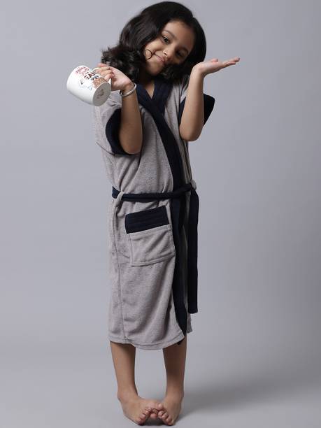 एलेवेंटो ग्रे-नेवी मीडियम बाथ रोब