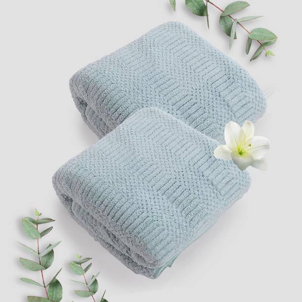 The Better Home Microfiber 300 GSM Bath Towel