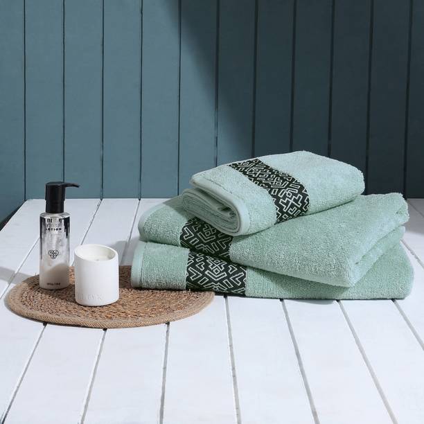 SPACES Cotton 500 GSM Bath Towel