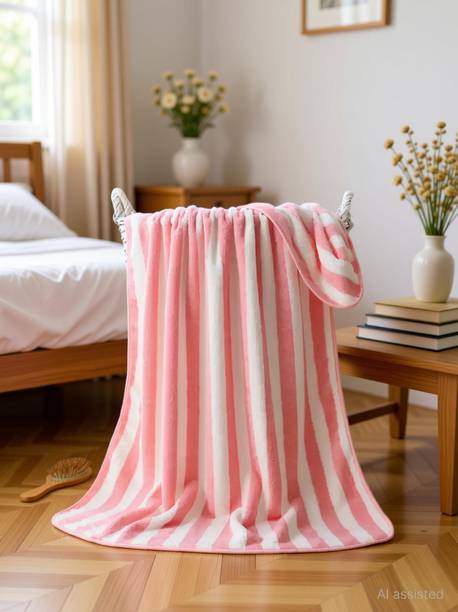Cotton Bolls Textiles Microfiber 250 GSM Bath Towel