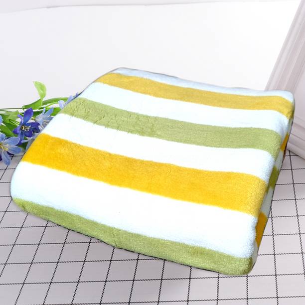 Satisfyn Microfiber 350 GSM Bath Towel
