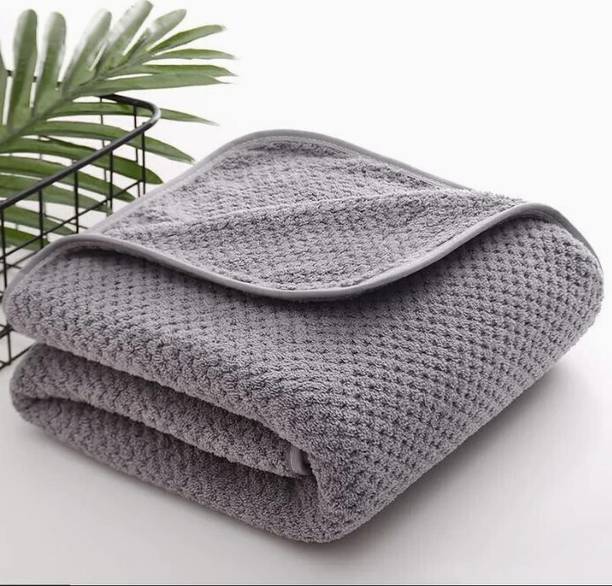 Linear Microfiber 300 GSM Bath Towel