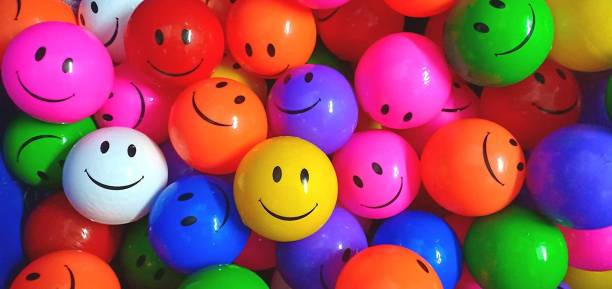 EEVOVEE Smiley Kids Plastic Pool Balls, Non Toxic Ball Pit Balls 8.2cm, (50pcs) Bath Toy