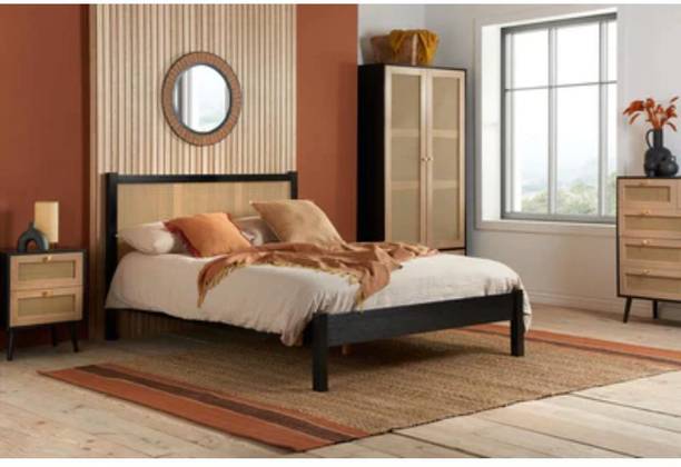 SMAART CRAAFTS Sleek and stylish Solid Wood King Bed