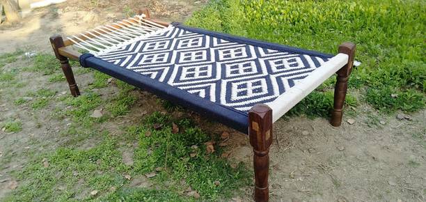 YahiTohChahiye EIPL KHAAT COTN TWOCLR BLUE + WHITE Solid Wood Double Bed