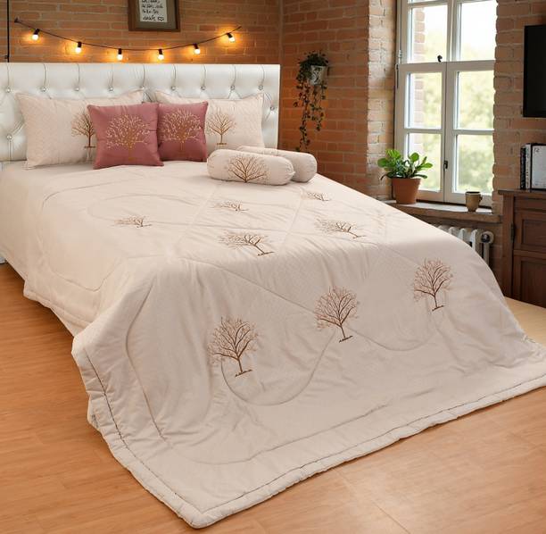 Laying Style वेल्वेट बेडिंग सेट