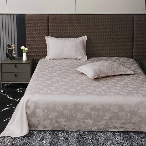 Story@home Cotton King Flat 500 TC Self Design 1 Summer Bedsheet with 2 Pillow Covers