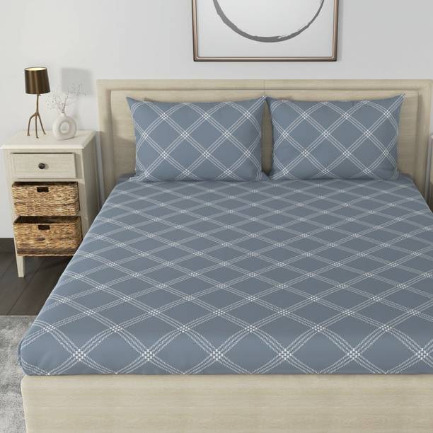 Huesland Cotton King Flat 210 TC Geometric Bedsheet