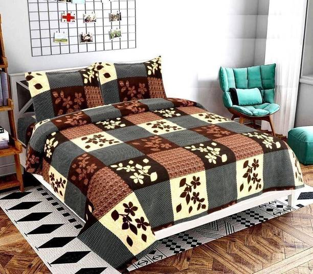 POL TRADERS Polycotton King Flat 300 TC Printed 1 Bedsheet with 2 Pillow Covers