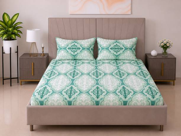 Bombay Dyeing Cotton Double Flat 144 TC Floral 1 Bedsheet with 2 Pillow Covers