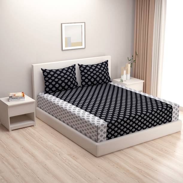 SWAYAM Cotton Double 200 TC Printed 1 Bedsheet with 2 Pillow Covers