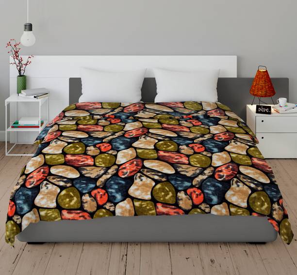SPANGLE Striped King Coral Blanket for  Mild Winter