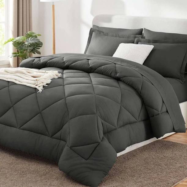Relaxfeel Self Design King Quilt for  Heavy Winter