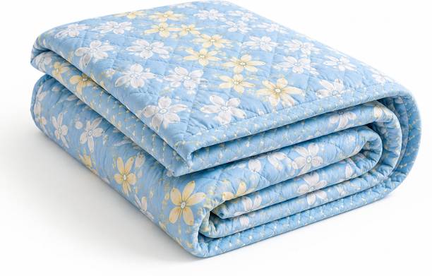 Rolling Animal Printed Single AC Blanket for  All Season