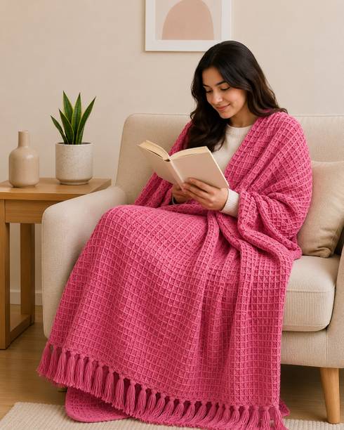 Lovely Home Decor Geometric Single Throw for  AC Room