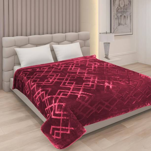 Signature Solid King Mink Blanket for  All Season