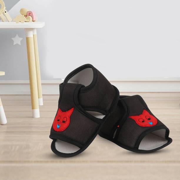 ASHISH TRADERS BLACK SANDEL KADAI Booties