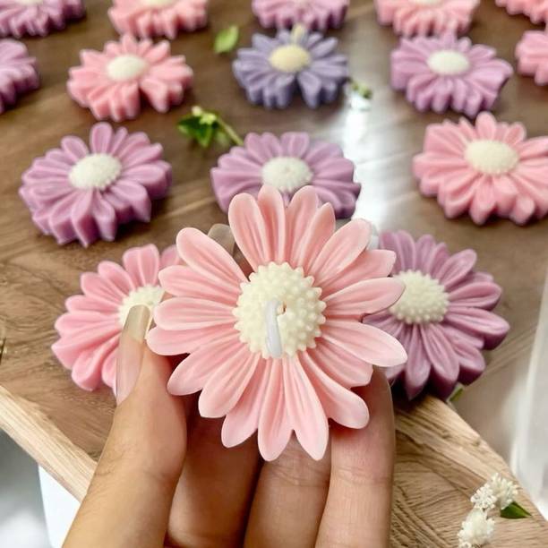 Saanjh pink-daisy-candle Candle