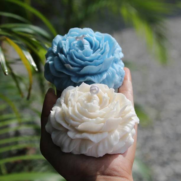 Be Calm - Made by Sapi's White and Blue Big Flower Floating Candle Soy Wax Candle