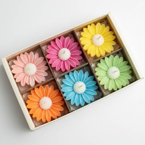 PiyaraaEmber DaisyBloom_1010 Candle