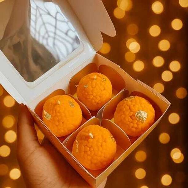 RIYOXA SCENTED LADOO CANDLE Candle