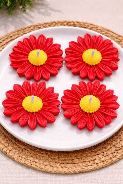riya candles DAISY CANDLES Candle