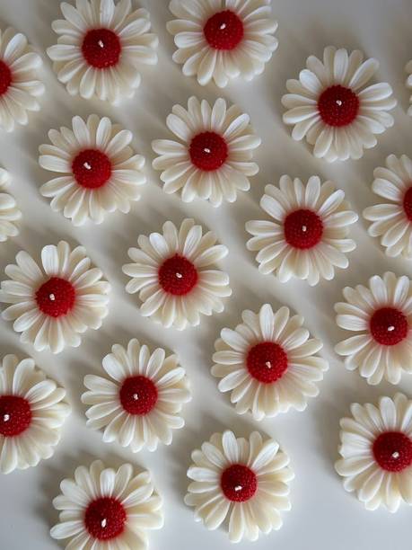 SHUBH MANGALAM Pack Of 5 Scented Daisy Water Floating Candle Candle