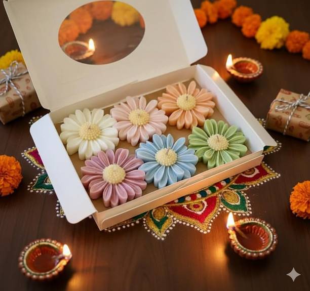 Wishcandles Daisy Scented Candle | Handcrafted Floral Soy Wax Candle for Décor & Gifting Candle