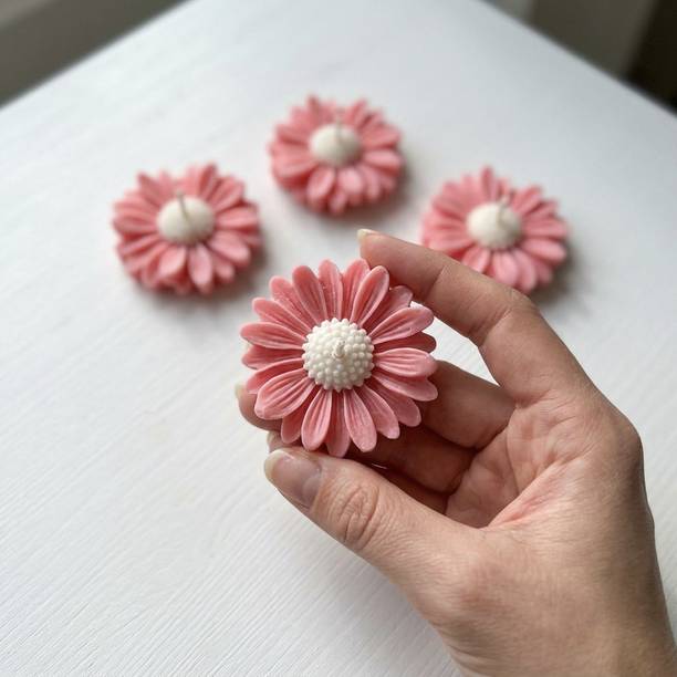 WAXORA 4 Pcs of Daisy Flower Candles Full Pink Candle