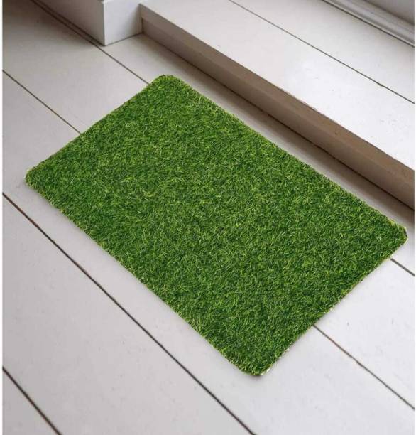 Medetai Green Synthetic Carpet