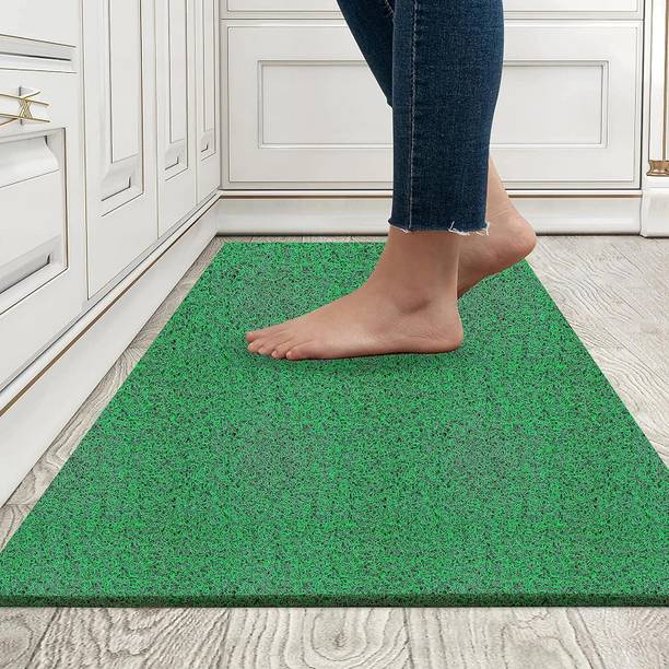 SKSALWANCARPET 2 cm  X 4 cm PVC Grass Carpet
