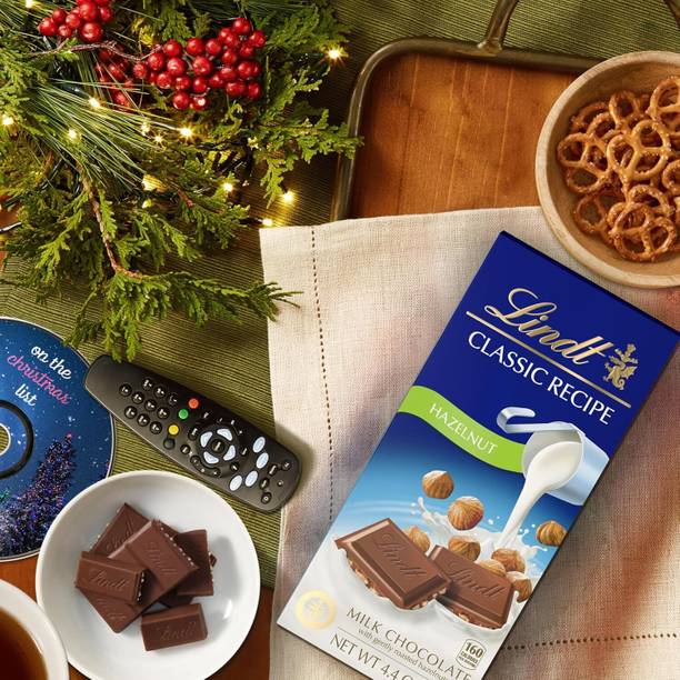 LINDT Swiss Classic Recipe With Gently Roasted Hazelnut (IMPORTED FROM SWITZERLAND) Bars
