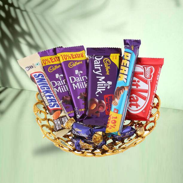 Chocoloony Chocolate Basket Hamper Gift for Valentine, Rakhi, Birthday, Anniversary Caramels