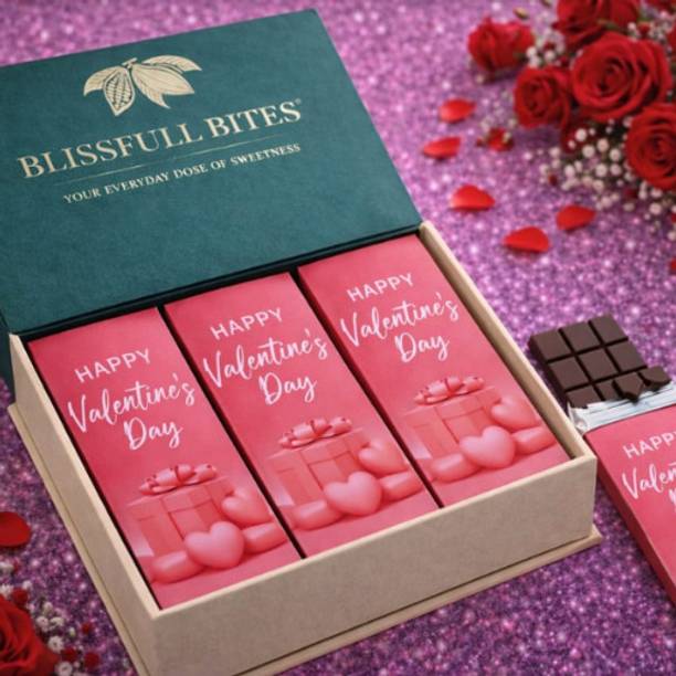 ब्लिसफुल बाइट्स Valentine Chocolate Box 6 Piece Gift for Girlfriend Boyfriend Wife Husband