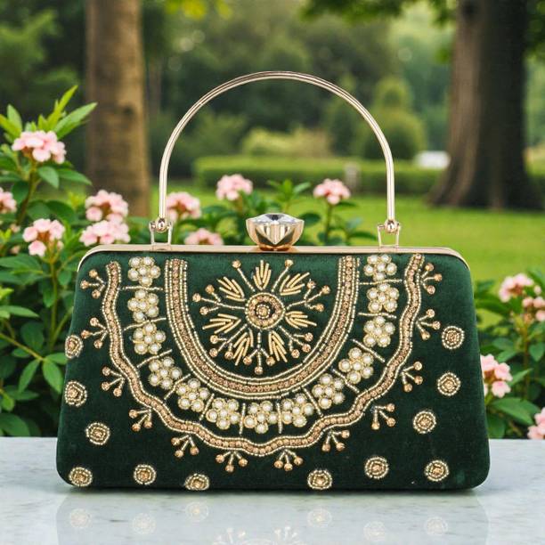 Party, Casual, Formal Green  Clutch