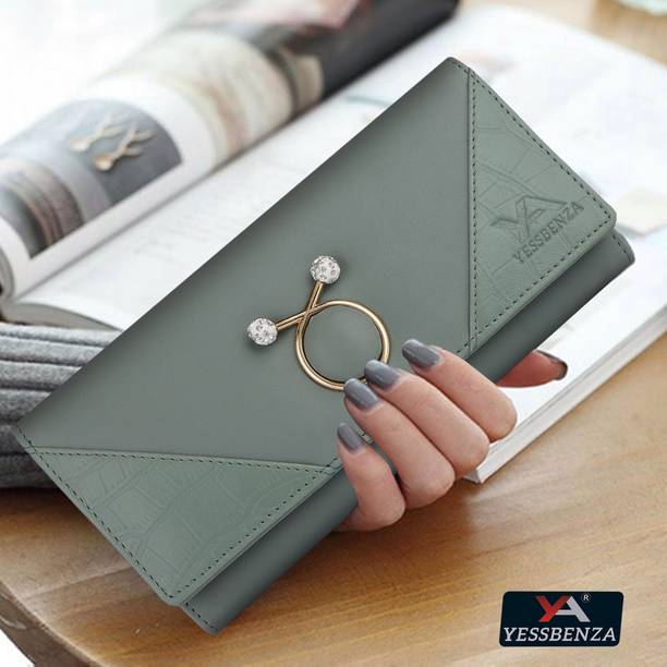 Casual, Formal Light Green  Clutch