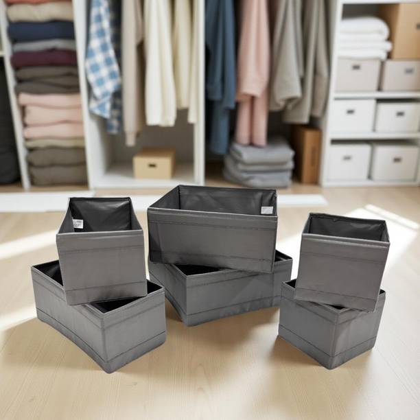 stor Polyester Collapsible Wardrobe