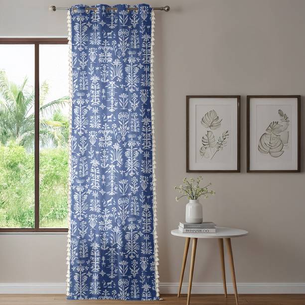 Urban Space 213 cm (7 ft) पर्दा एक पर्दा