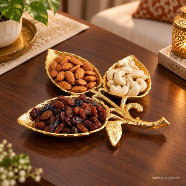 DreamKraft Gold Dali Tray Aluminium Decorative Platter