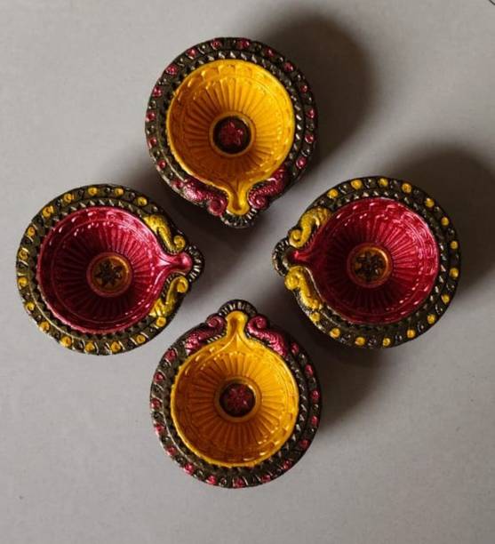JayDeep Arts Exclusive Hand-Painted Designer Diya for Diwali | Gifting | Festive | Clay Terracotta (Pack of 4) Table Diya Set