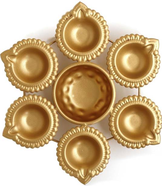 Yamaan Exports Metal diya Iron Table Diya