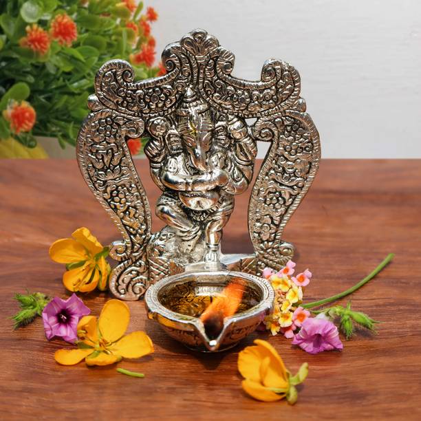 Pure Source (India) Aluminum Decorative Ganesha Diva Holder Oil Lamp Diya for Puja Home Temple Aluminium Table Diya