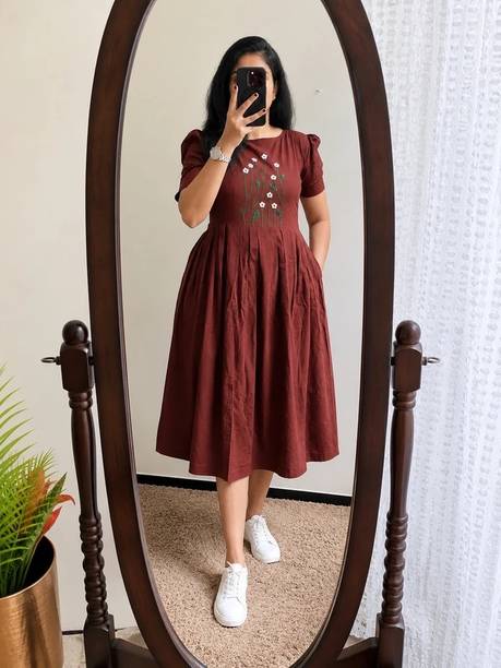 Women Fit and Flare Maroon Below Knee Dress