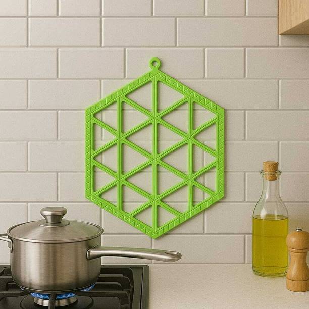 VRkitchesheven Dumpling Press