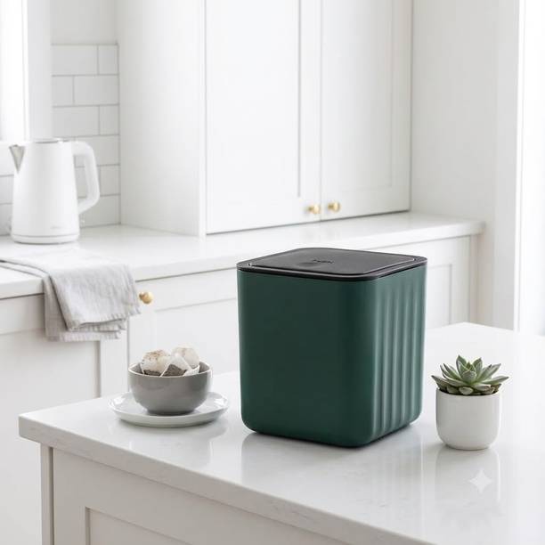 ShreeHomz Square Small Sleek Stylish -14x16.5CM Plastic Dustbin Plastic Dustbin (Green) Plastic Dustbin