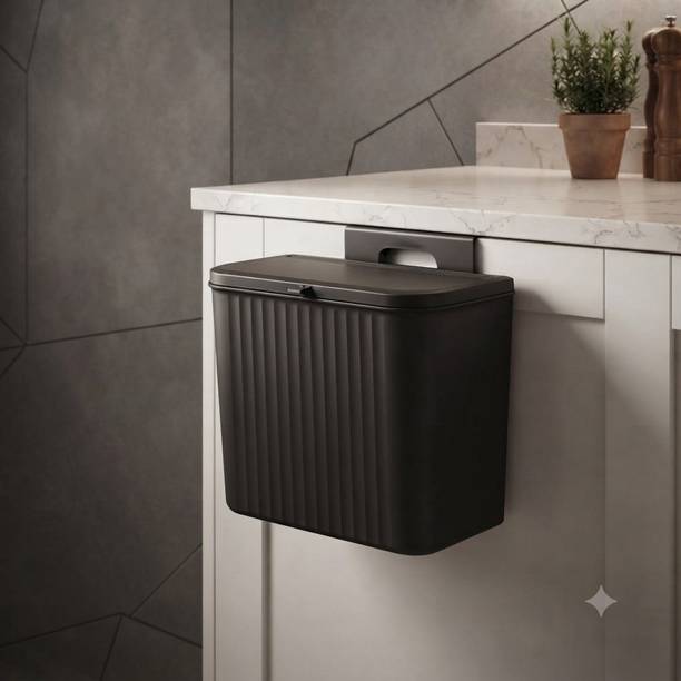DYK Plastic Dustbin