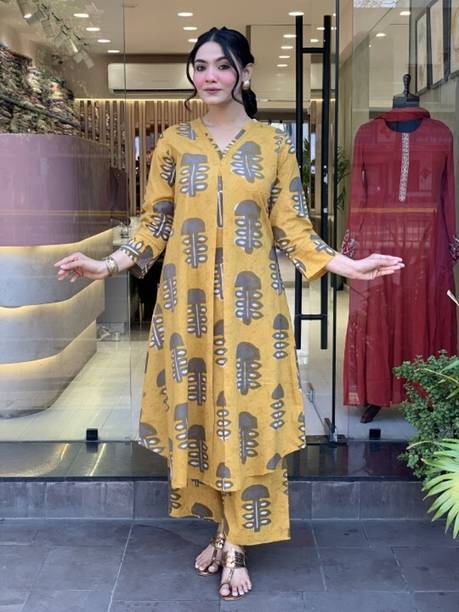 Women Pure Cotton Kurti Pant Set